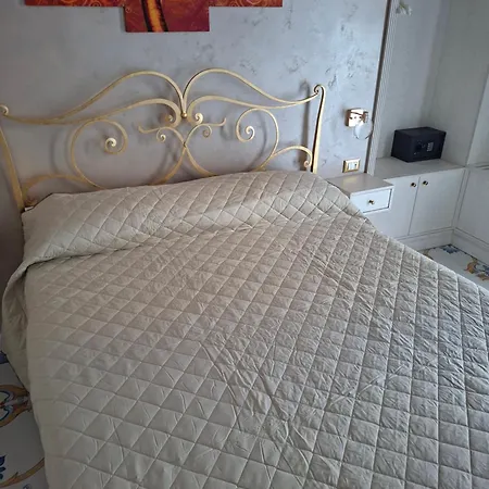 Dimora Di Ripalta E 4*