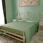 Dimora Di Ripalta Konukevi 4*